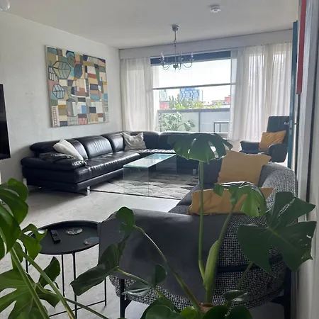Apartment Iso Kolmio Ydinkeskustassa 1-6 Hloe Ilm.parkit