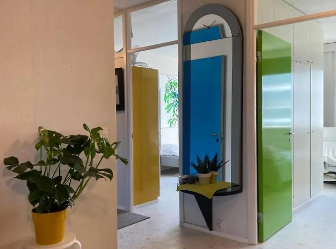 Iso Kolmio Ydinkeskustassa 1-6 Hloe Ilm.parkit オウル