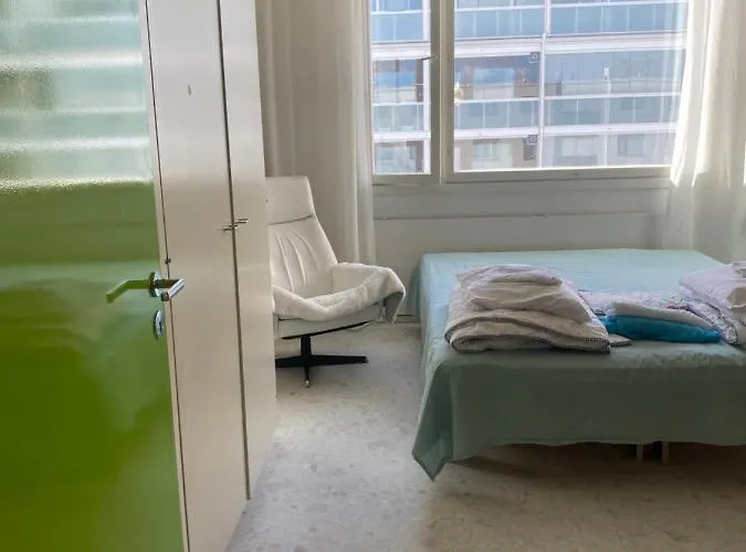 Iso Kolmio Ydinkeskustassa 1-6 Hloe Ilm.parkit * オウル