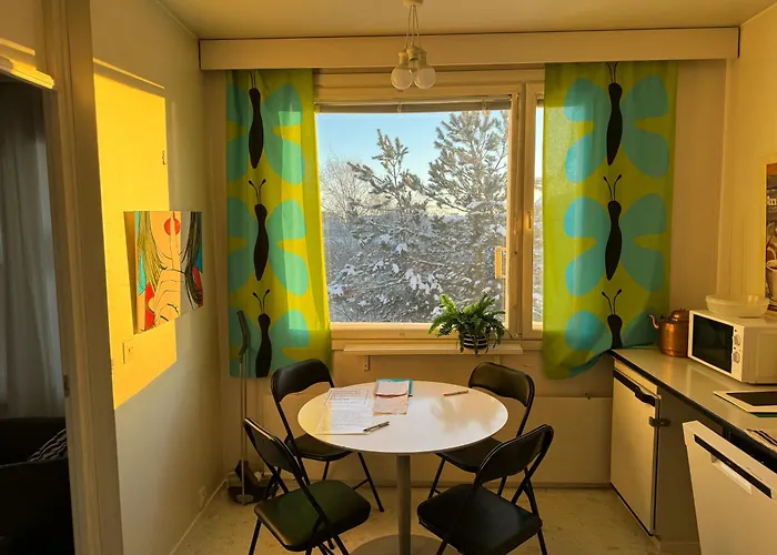 Iso Kolmio Ydinkeskustassa 1-6 Hloe Ilm.parkit * オウル